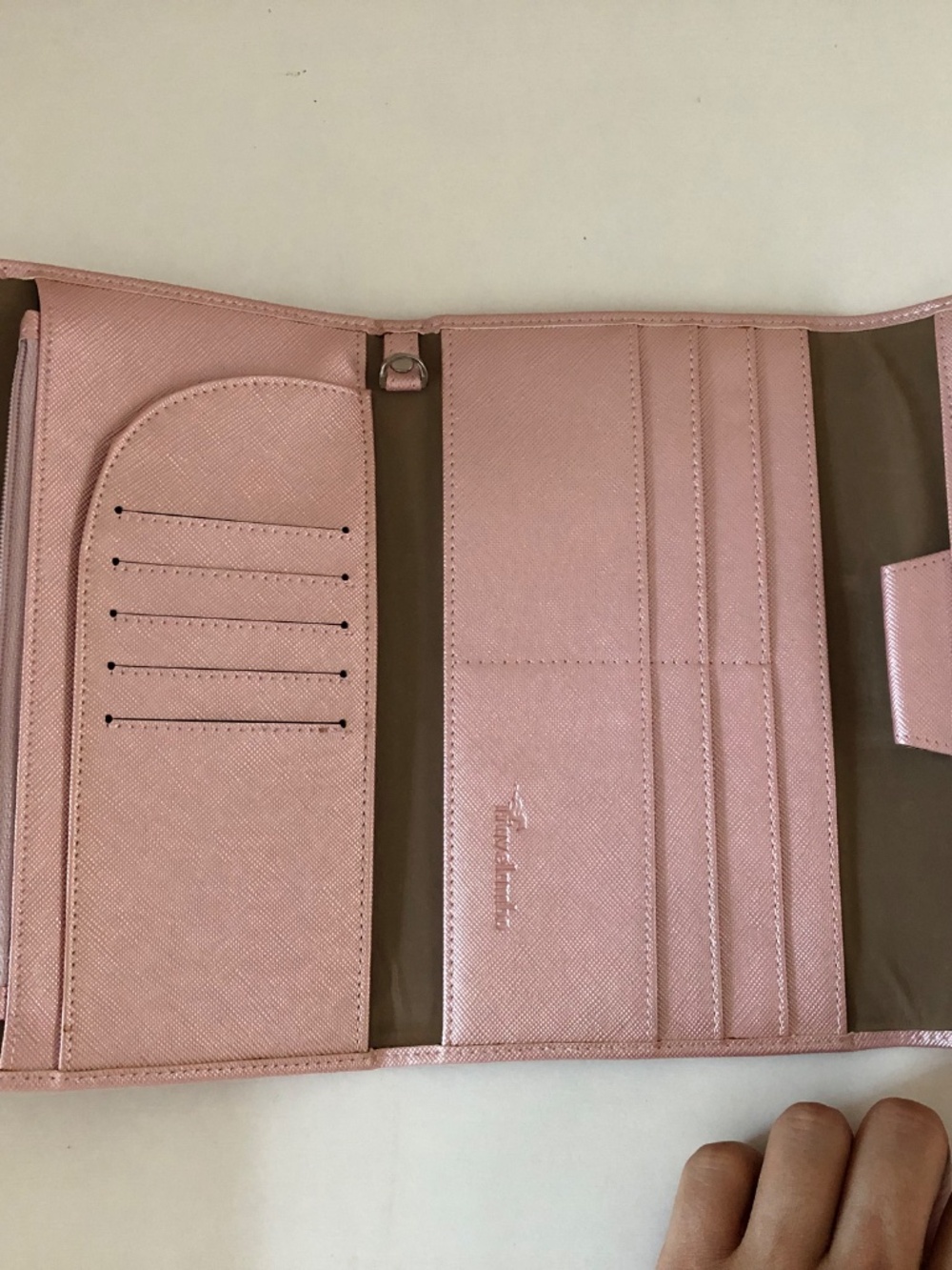 Travelambo Pink Women’s RFID Blocking Wallet - Picture 4 of 7